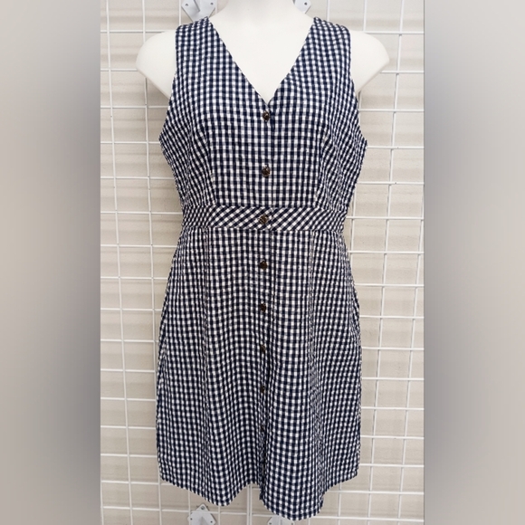 J.Crew V-neck button-front dress in gingham Size 14 - Picture 2 of 8